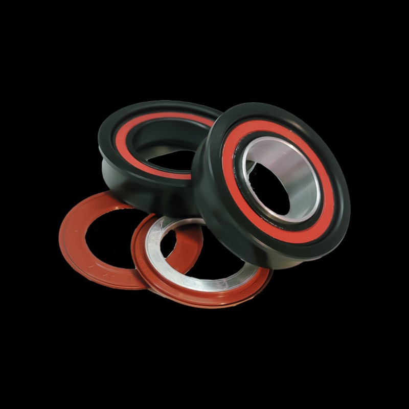 Enduro Bearings BB386 Ceramic Hybrid Bottom Bracket Black 30mm Ceramic Hybrid