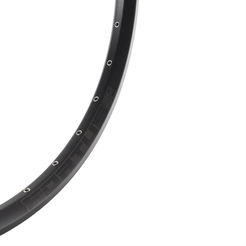 Hope Fortus 30w Single Cavity Rim Black 27.5