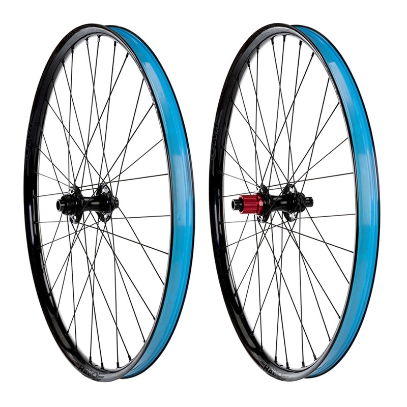 Halo Vapour 35 MTC Wheel Stealth Black 27.5 Front 15x110mm