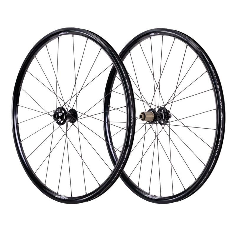 Halo White Line Disc 700c Wheel Black 700c Front 12mm