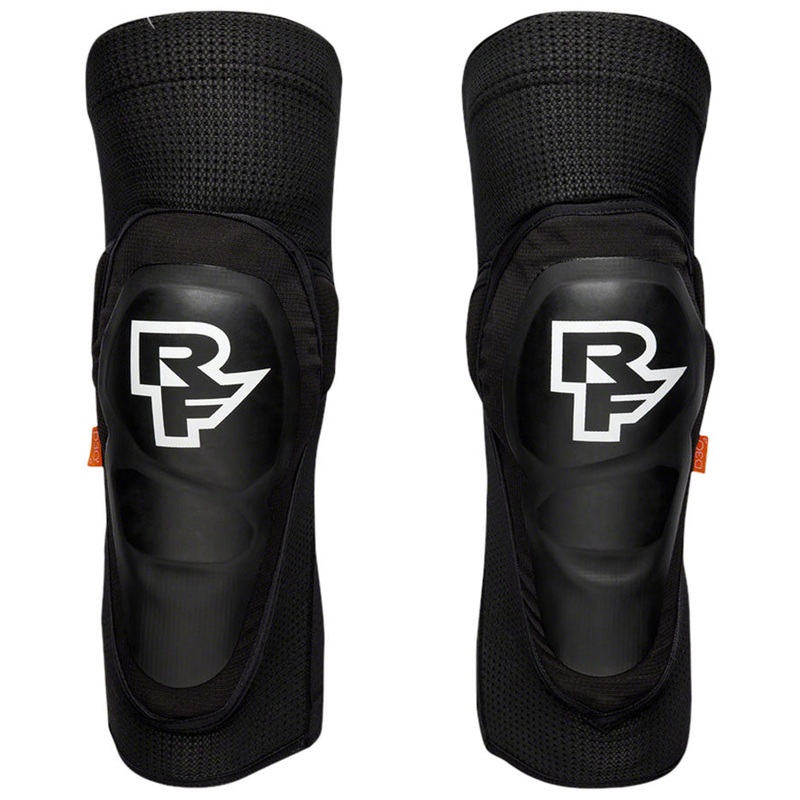 RaceFace Roam Knee Pad - Stealth Medium