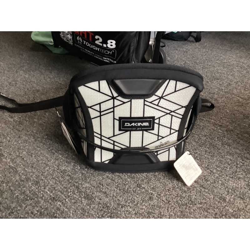 L Dakine Renegade Travelight Kite Harness, 2022 A+ Condition L A+ Dakine