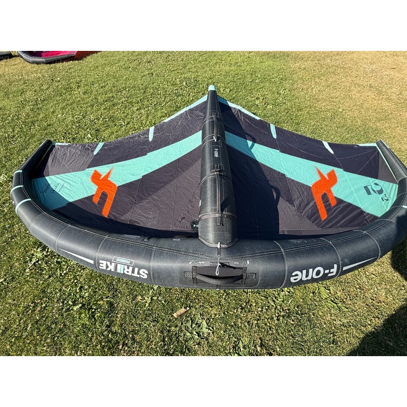 5.5m2 F-One Strike V3,  B+ Condition 5.5m2 B+ F-One