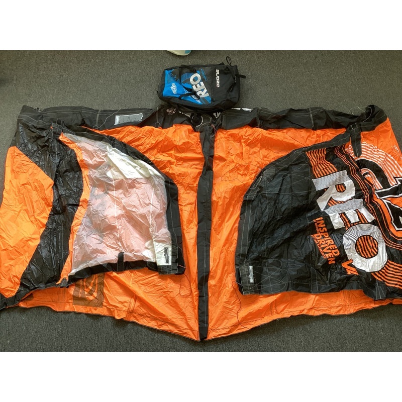 12.0m2 Ozone Used Kites,  B+ Condition 12.0m2 A- Ozone