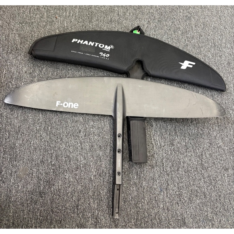 940cm2 F-One Phantom,  B Condition 940cm2 B F-One